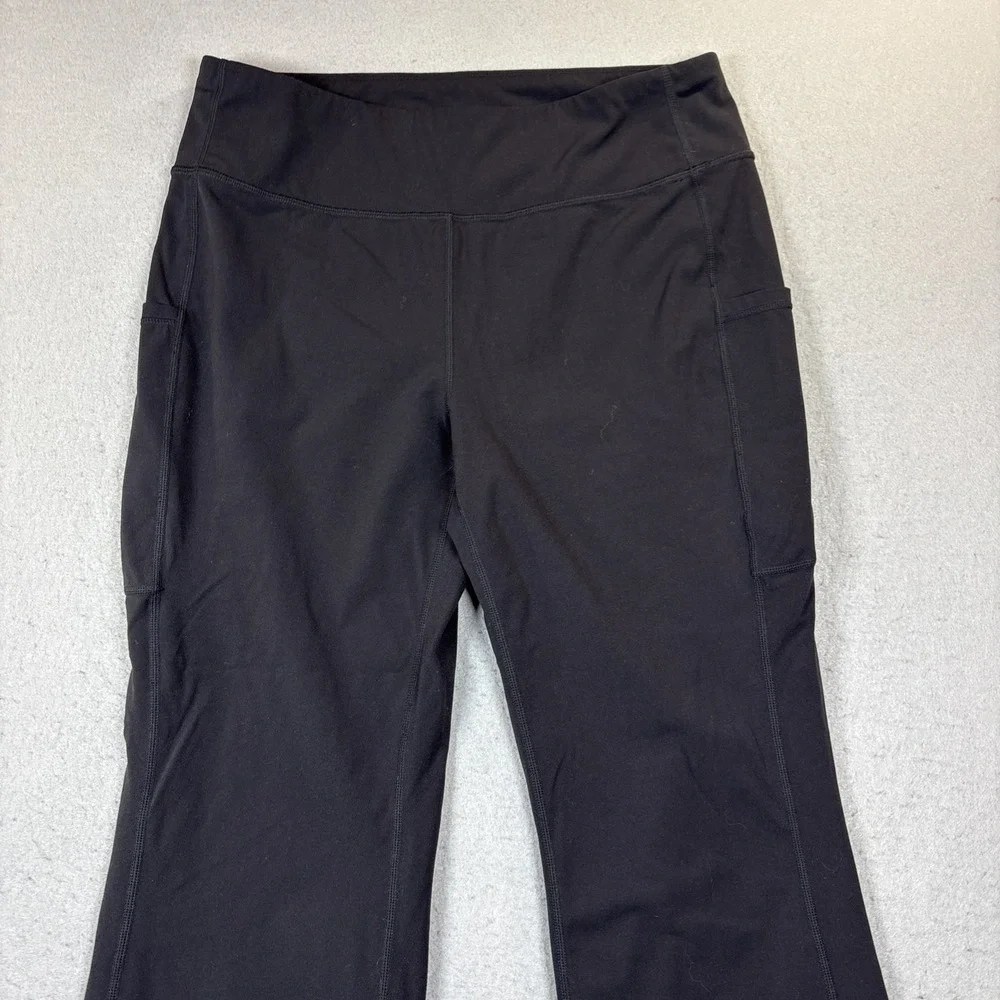 Women's Black Flare Legged‎ Active Yoga Pants - Black - Pockets - Large